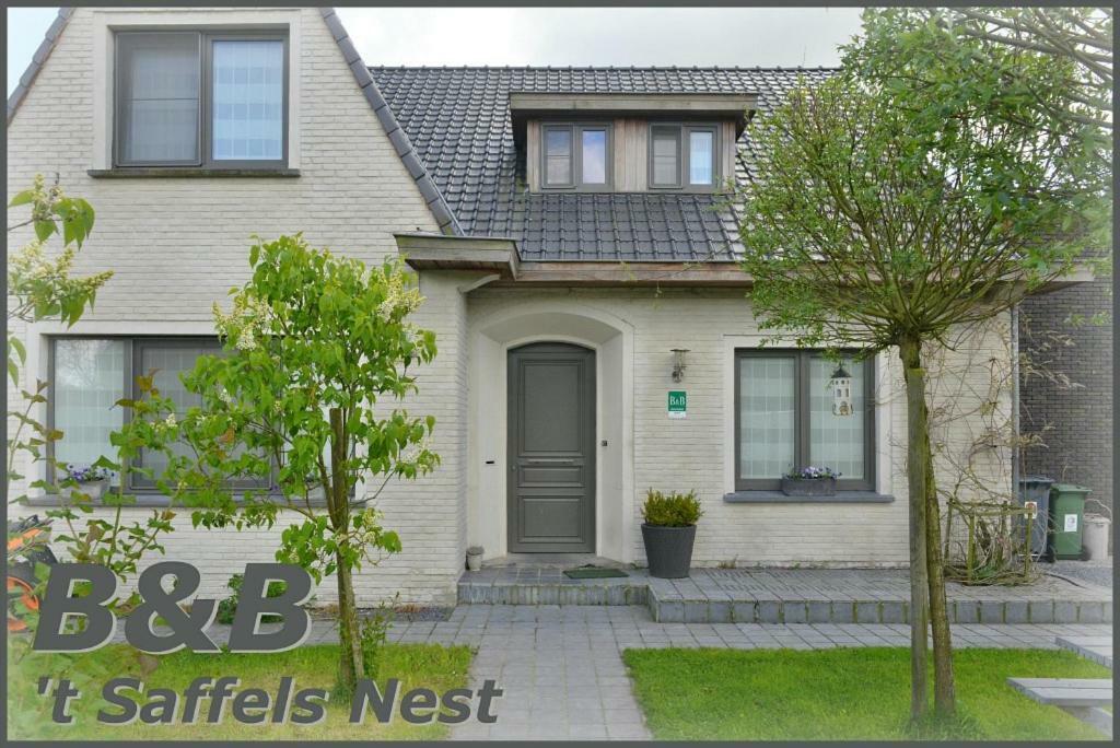 Saffels Nest Bed & Breakfast Lochristi Bagian luar foto