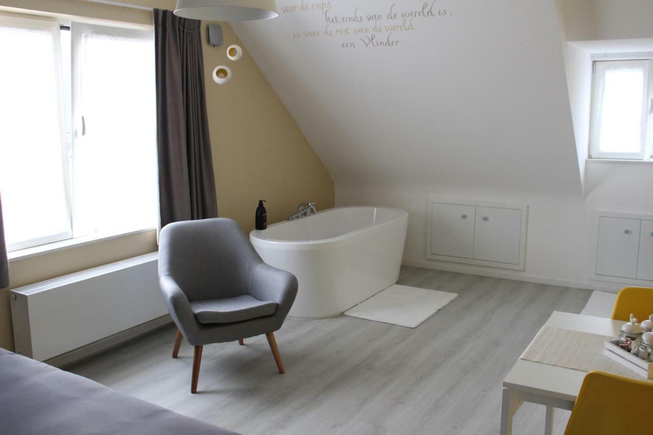 Saffels Nest Bed & Breakfast Lochristi Bagian luar foto